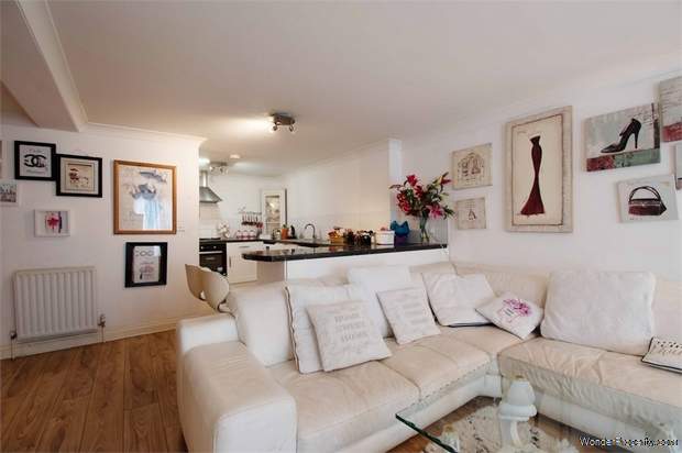Additional Property Image 3 bedroom Flat for sale in Caterham 3