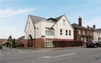 3 bedroom Flat for sale in Caterham
