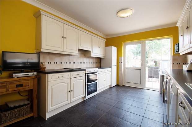 Additional Property Image 3 bedroom Terraced for sale in Sheerness 5