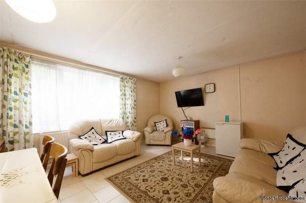 Additional Property Image 3 bedroom Flat for sale in London 2