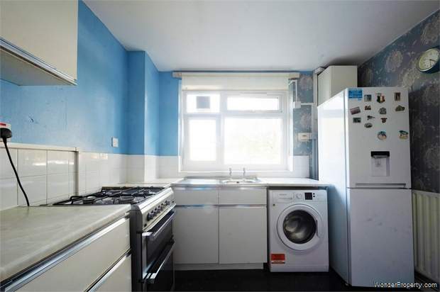 Additional Property Image 3 bedroom Flat for sale in London 3