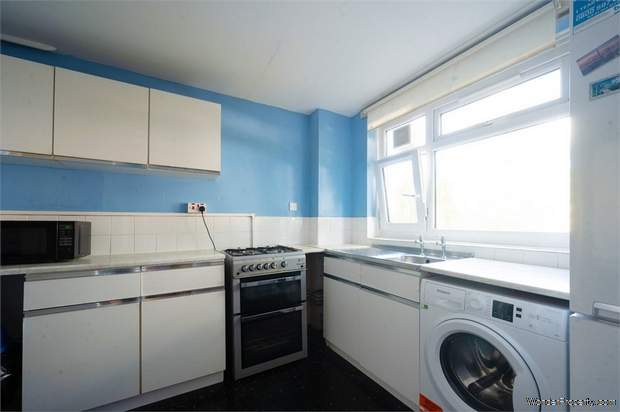 Additional Property Image 3 bedroom Flat for sale in London 4