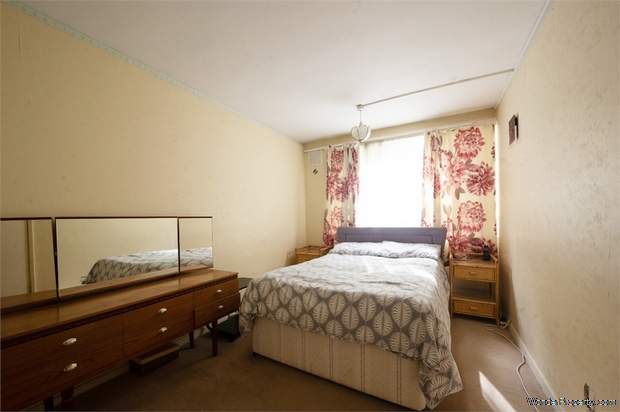 Additional Property Image 3 bedroom Flat for sale in London 6