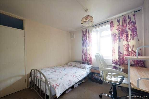 Additional Property Image 3 bedroom Flat for sale in London 9