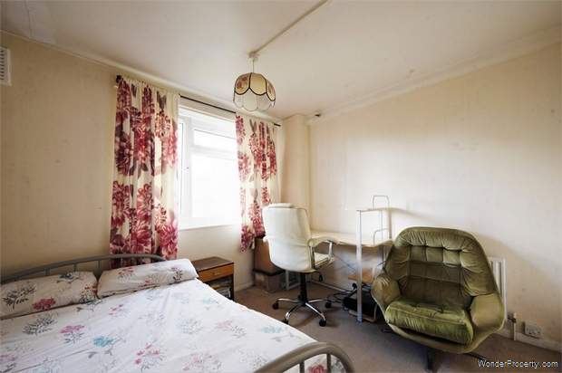 Additional Property Image 3 bedroom Flat for sale in London 10