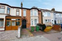 5 bedroom Semi Detached for sale in London