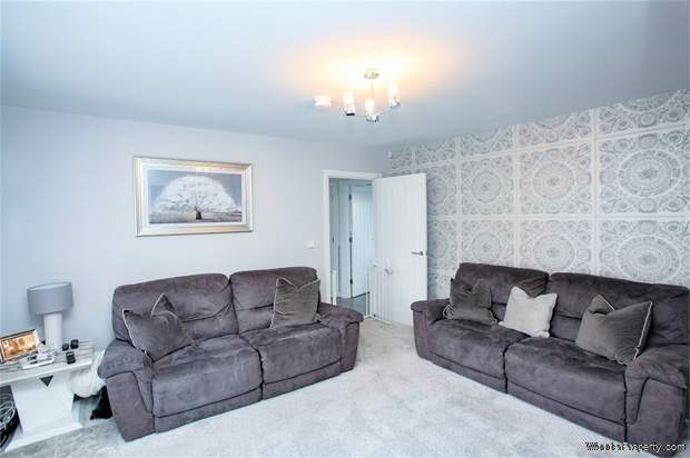 Additional Property Image 4 bedroom Detached for sale in Lisburn 3