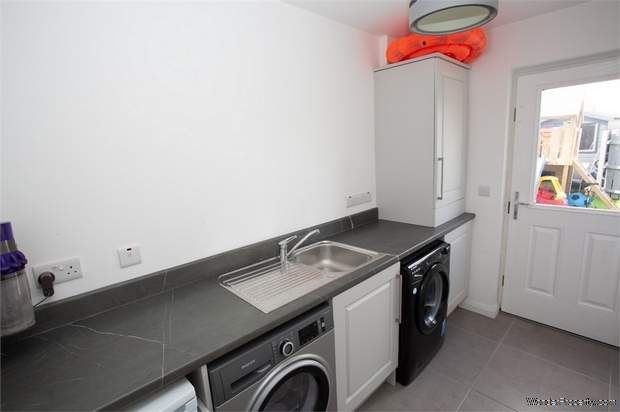Additional Property Image 4 bedroom Detached for sale in Lisburn 6