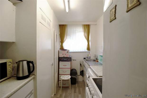Additional Property Image 1 bedroom Flat for sale in Waltham Abbey 4