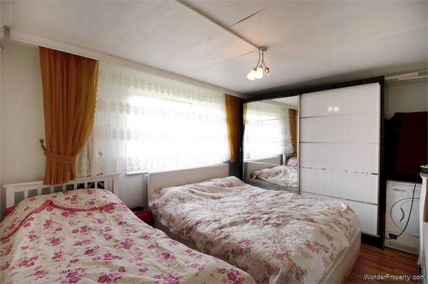 Additional Property Image 1 bedroom Flat for sale in Waltham Abbey 6