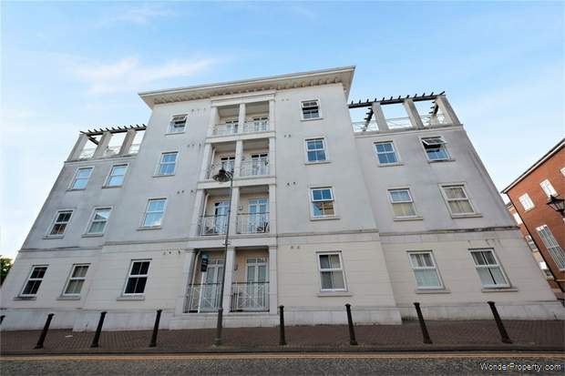 2 bedroom Flat for sale in Solihull