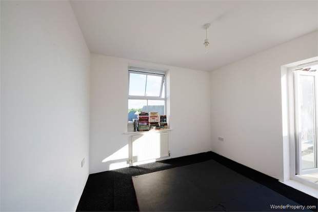 Additional Property Image 2 bedroom Flat for sale in Solihull 7