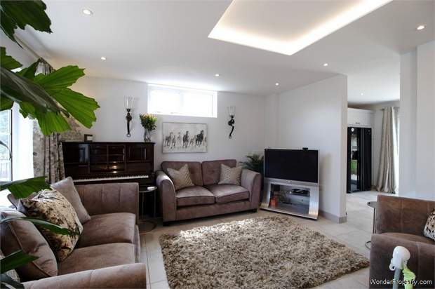 Additional Property Image 4 bedroom Detached for sale in Sandy 2