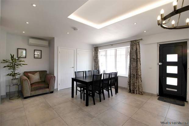 Additional Property Image 4 bedroom Detached for sale in Sandy 3