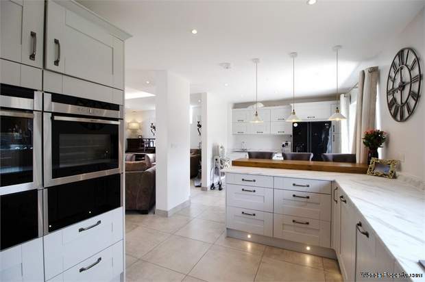 Additional Property Image 4 bedroom Detached for sale in Sandy 6