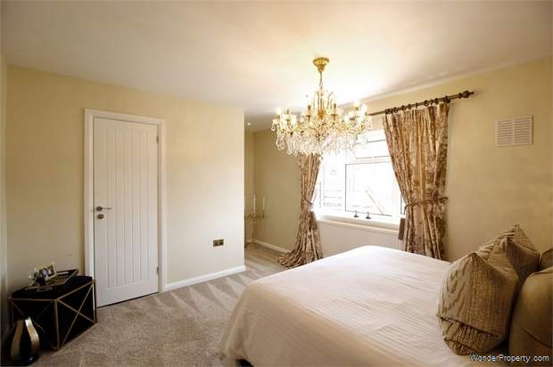 Additional Property Image 4 bedroom Detached for sale in Sandy 10