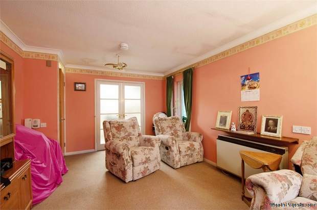 Additional Property Image 1 bedroom Flat for sale in London 3