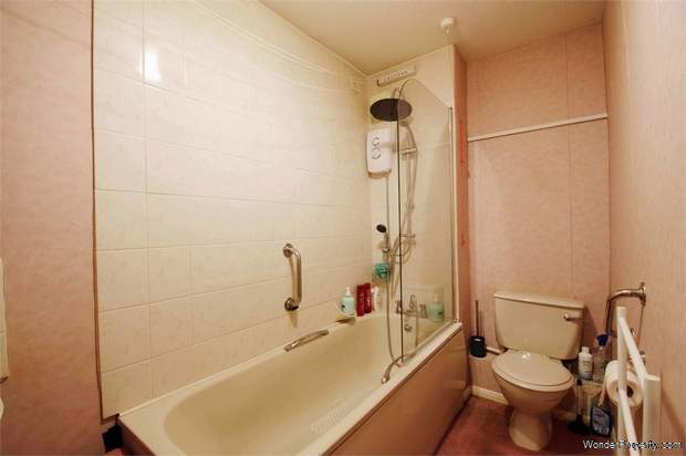 Additional Property Image 1 bedroom Flat for sale in London 6