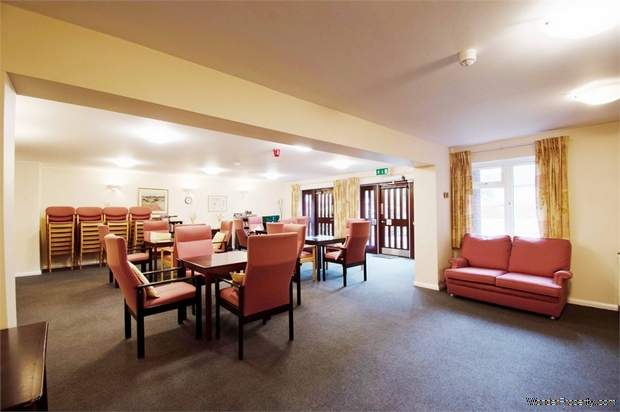 Additional Property Image 1 bedroom Flat for sale in London 9