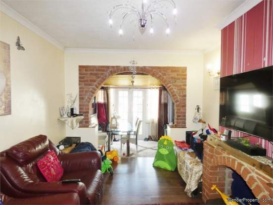 Additional Property Image 4 bedroom Semi Detached Bungalow for sale in Staines-upon-Thames 7