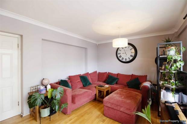 Additional Property Image 2 bedroom Flat for sale in London 3