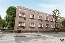 2 bedroom Flat for sale in London