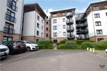 2 bedroom Flat for sale in Edinburgh