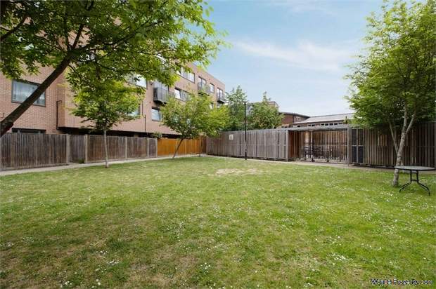 Additional Property Image 2 bedroom Flat for sale in Harrow 9