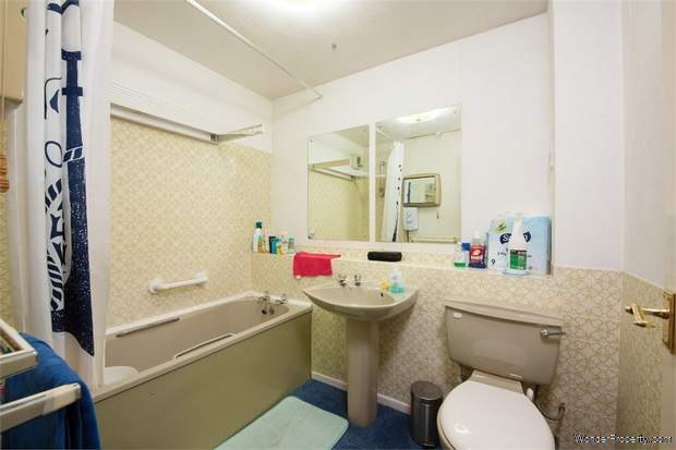 Additional Property Image 2 bedroom Flat for sale in Swindon 8