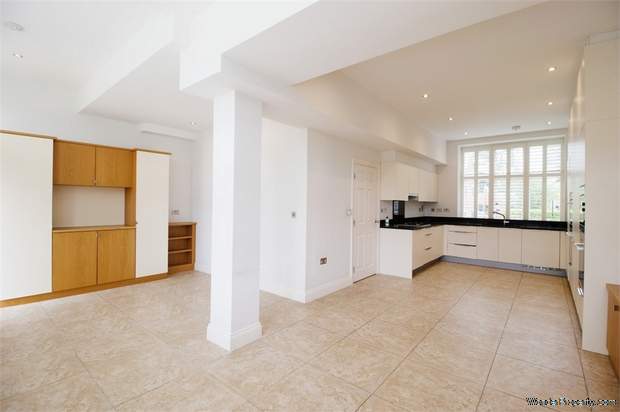 Additional Property Image 3 bedroom Flat for sale in Bushey 2