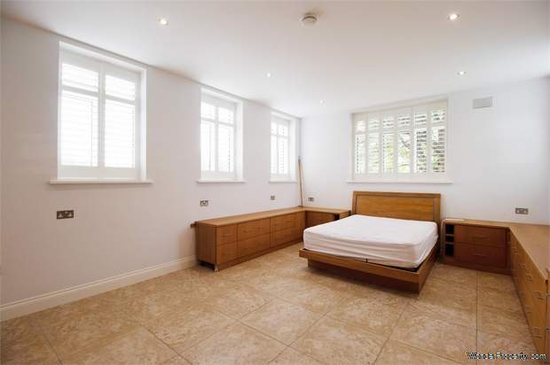 Additional Property Image 3 bedroom Flat for sale in Bushey 8