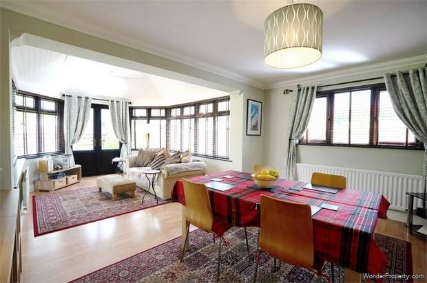 Additional Property Image 4 bedroom Detached Bungalow for sale in Brampton 4