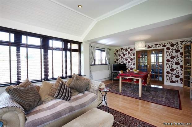 Additional Property Image 4 bedroom Detached Bungalow for sale in Brampton 6