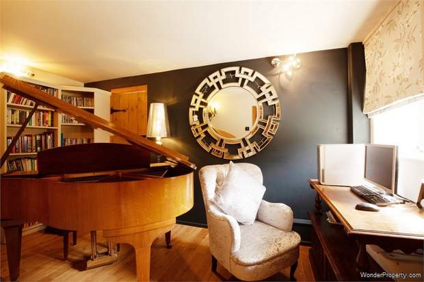 Additional Property Image 5 bedroom Detached for sale in Bishop's Stortford 10