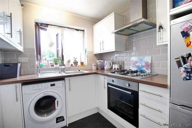 Additional Property Image 2 bedroom End of Terrace for sale in Grimsby 2