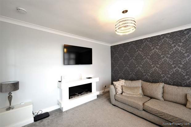 Additional Property Image 4 bedroom Detached Bungalow for sale in Leicester 4