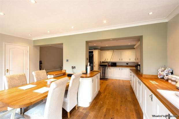 Additional Property Image 4 bedroom Detached Bungalow for sale in Leicester 7