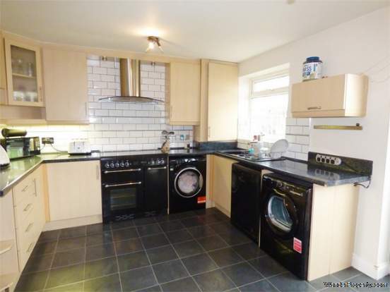 Additional Property Image 3 bedroom Semi Detached for sale in Bradford 4