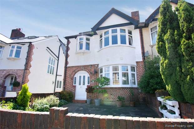 Additional Property Image 0 bedroom Studio for sale in Teddington 7