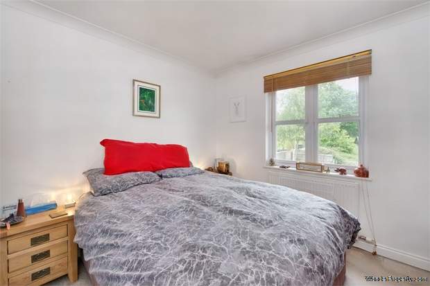 Additional Property Image 3 bedroom Detached for sale in Lewes 7
