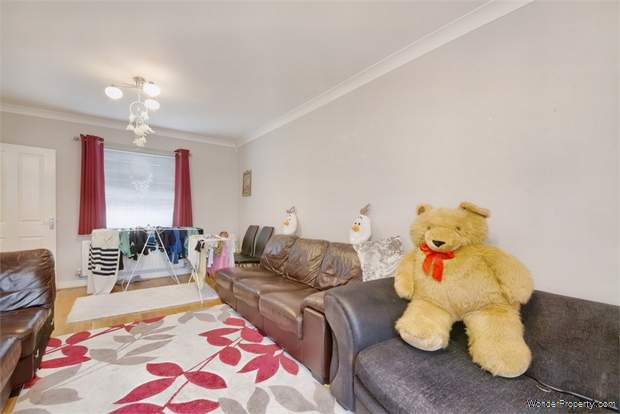 Additional Property Image 4 bedroom Detached for sale in Thatcham 3