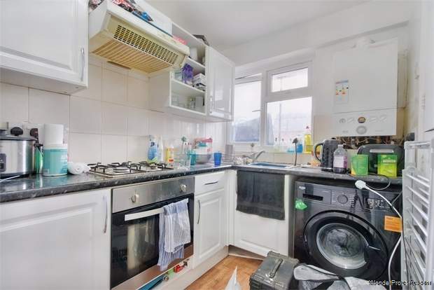 Additional Property Image 1 bedroom Flat for sale in London 4