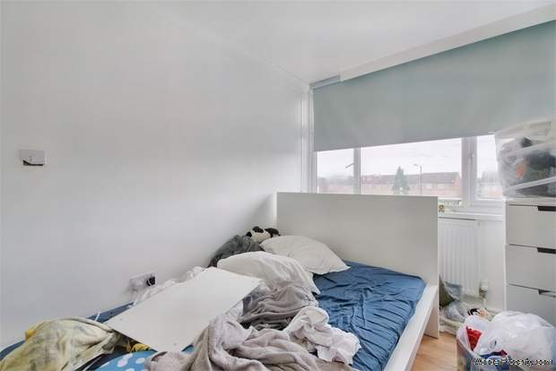 Additional Property Image 1 bedroom Flat for sale in London 8