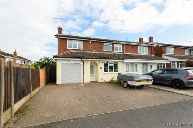 3 bedroom Semi Detached for sale in Nuneaton