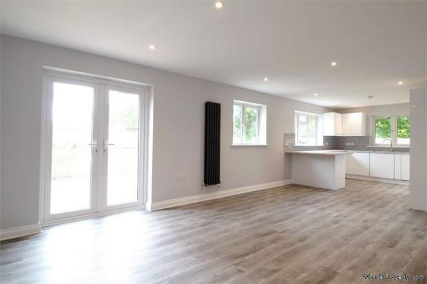 Additional Property Image 3 bedroom Detached Bungalow for sale in Bury St Edmunds 2