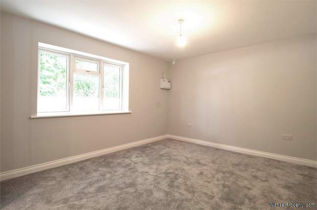 Additional Property Image 3 bedroom Detached Bungalow for sale in Bury St Edmunds 6