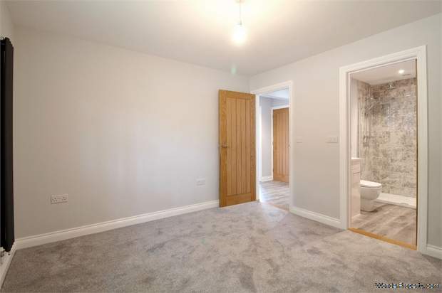 Additional Property Image 3 bedroom Detached Bungalow for sale in Bury St Edmunds 10