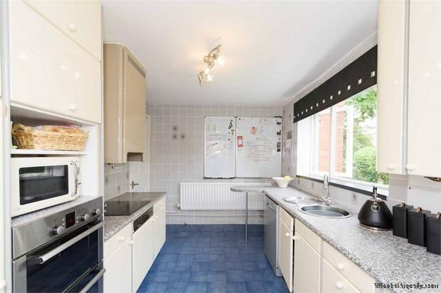 Additional Property Image 5 bedroom Semi Detached for sale in Stoke-on-Trent 7