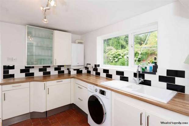 Additional Property Image 5 bedroom Semi Detached for sale in Stoke-on-Trent 8