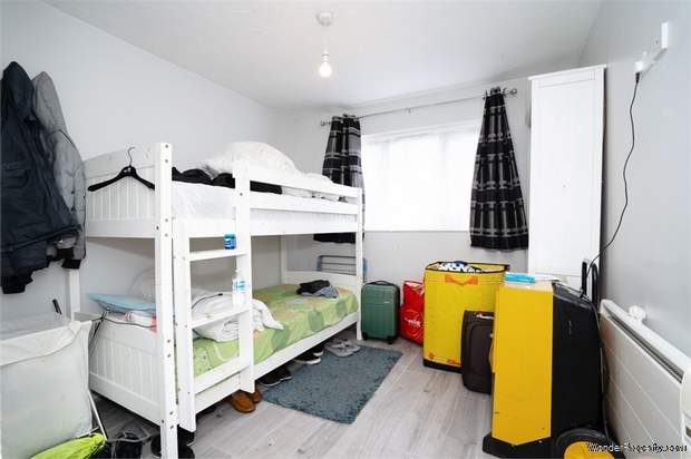Additional Property Image 1 bedroom Flat for sale in Hayes 6